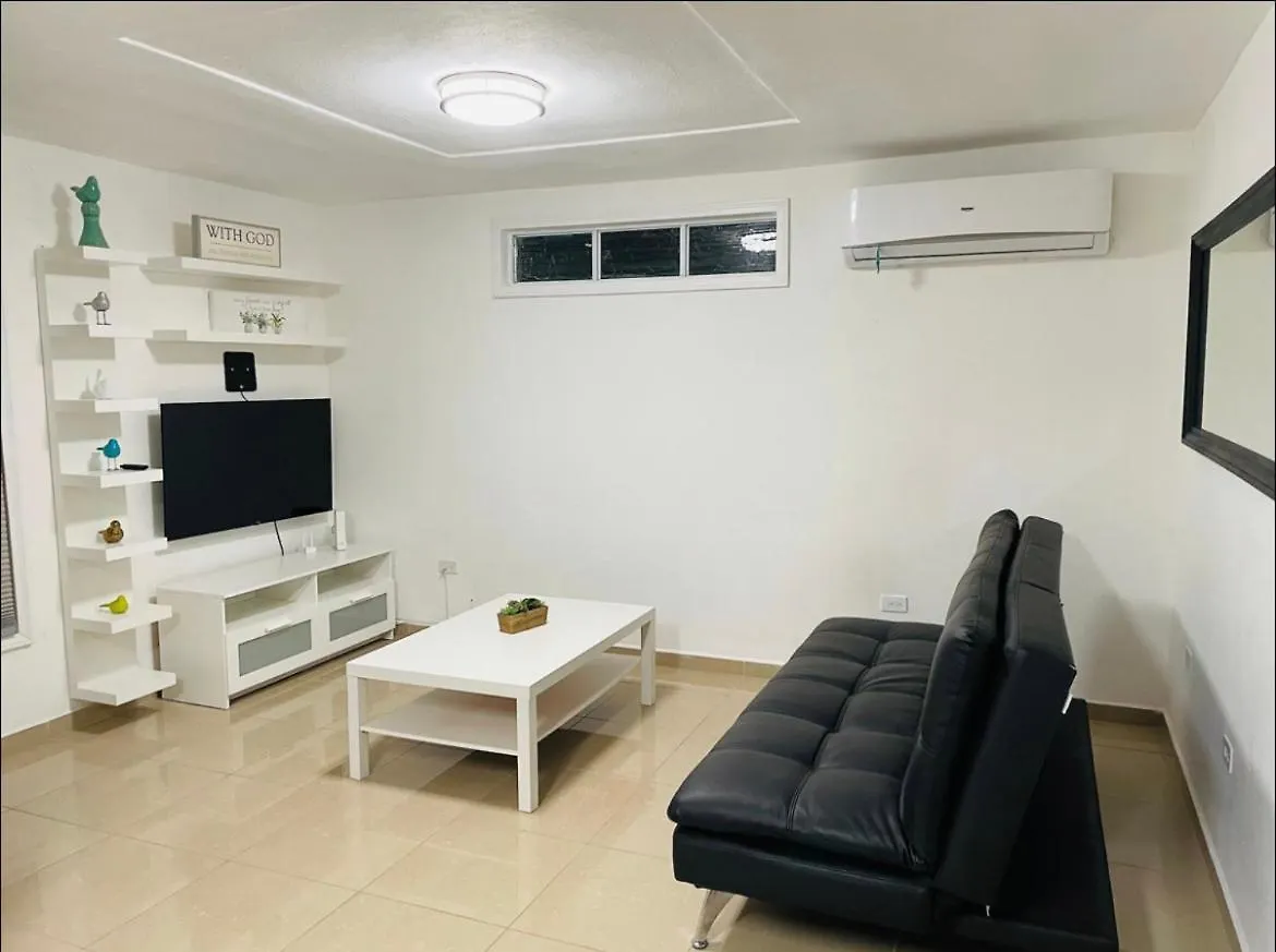 Hollywood Apartments Yabucoa