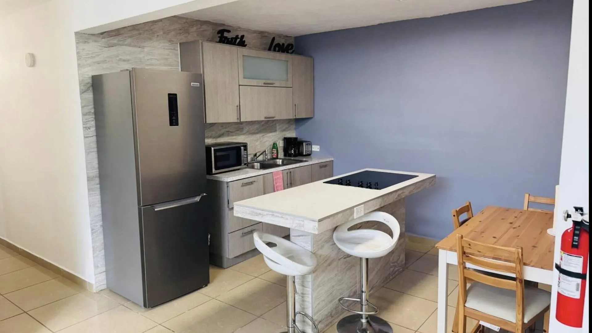 Hollywood Apartments Yabucoa 0*,